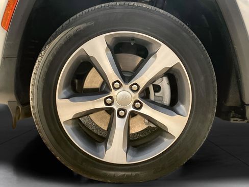 Used 2022 Jeep Grand Cherokee Limited 4xe image 10