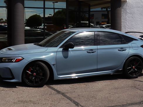 Used 2025 Honda Civic Type R image 4