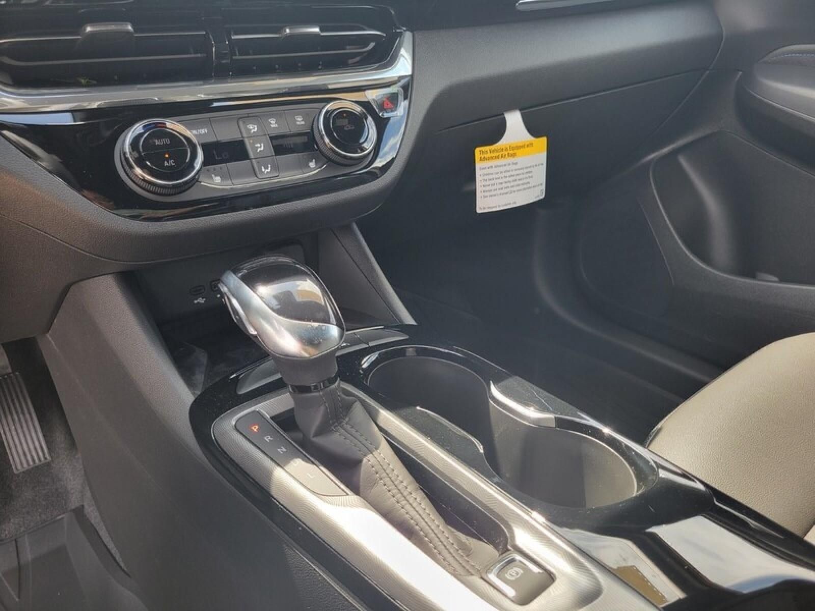 New 2026 Buick Envista Sport Touring w/ Convenience I Package FWD image 22