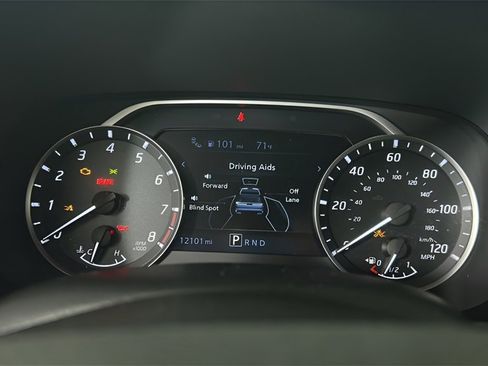 Used 2024 Nissan Frontier SV w/ Technology Package image 26