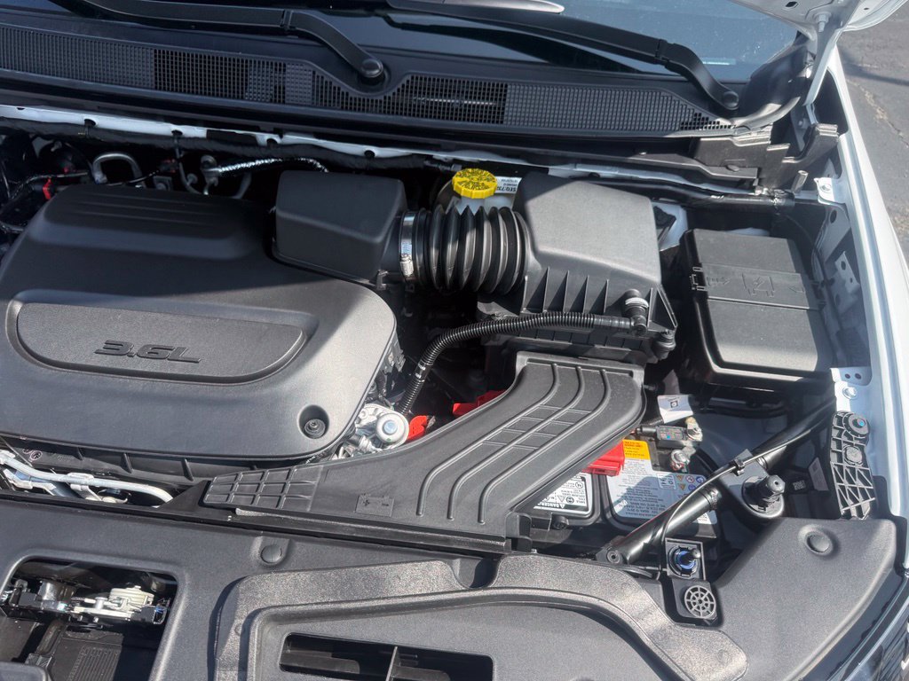 New 2027 Chrysler Pacifica Select FWD image 65