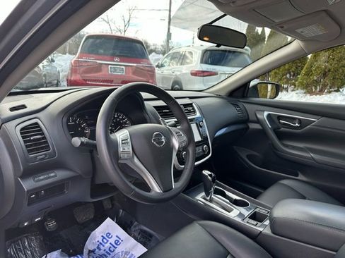 Used 2018 Nissan Altima 2.5 SR w/ SR Special Edition image 11