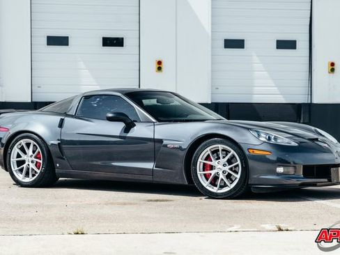 Used 2009 Chevrolet Corvette Z06 w/ Preferred Equipment Group RWD image 39