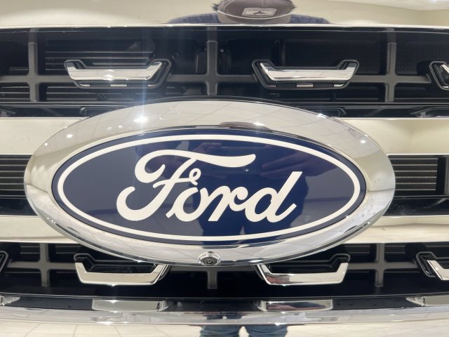 New 2027 Ford F350 Lariat w/ Tremor Off-Road Package AWD/4WD image 29
