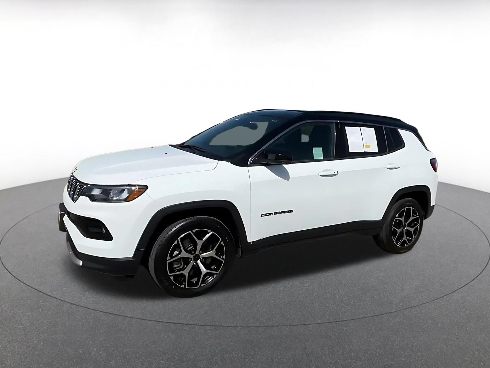 Used 2025 Jeep Compass Limited AWD/4WD image 7