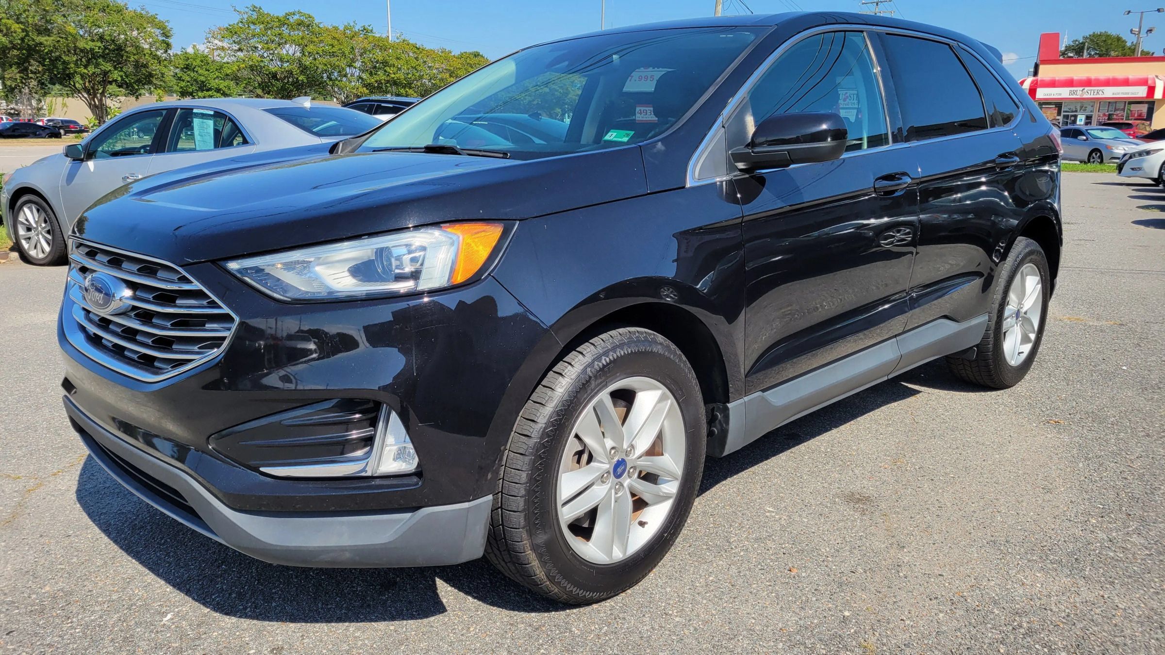 Used 2021 Ford Edge SEL FWD image 1