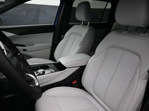 New 2026 Jeep Cherokee Limited AWD/4WD image 13