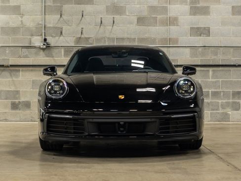 Used 2020 Porsche 911 Carrera RWD image 2