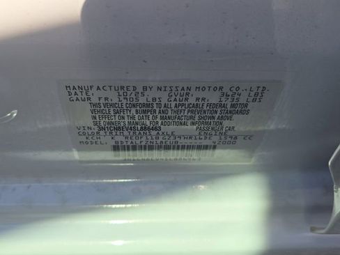 New 2025 Nissan Versa SV w/ Trunk Package FWD image 35