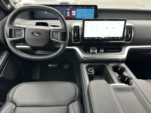 New 2026 Ford Expedition Platinum w/ Stealth Appearance Package image 4