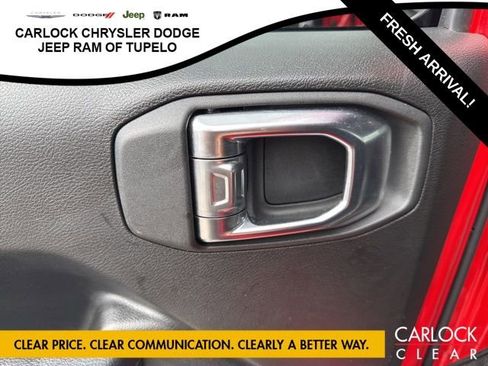 Used 2025 Jeep Wrangler Sport image 31