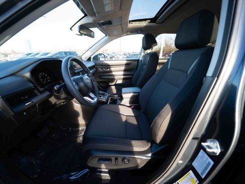 Used 2023 Honda CR-V EX image 9