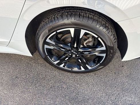 Used 2024 Kia K5 GT-Line FWD image 31