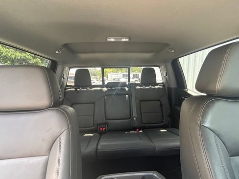 Used 2022 Chevrolet Silverado 1500 RST AWD/4WD image 19