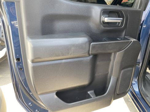 Used 2019 Chevrolet Silverado 1500 LT image 15