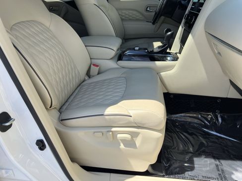 Used 2023 INFINITI QX80 Sensory w/ Cargo Package AWD/4WD image 30