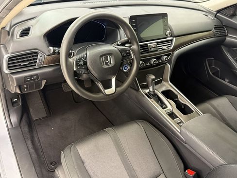 Used 2019 Honda Accord EX image 4