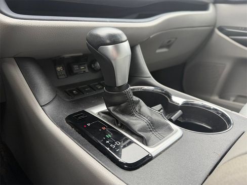 Used 2019 Toyota Highlander Plus image 20