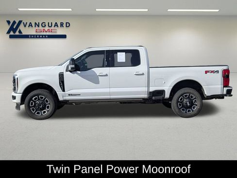 Used 2026 Ford F250 Platinum w/ FX4 Off-Road Package AWD/4WD image 4
