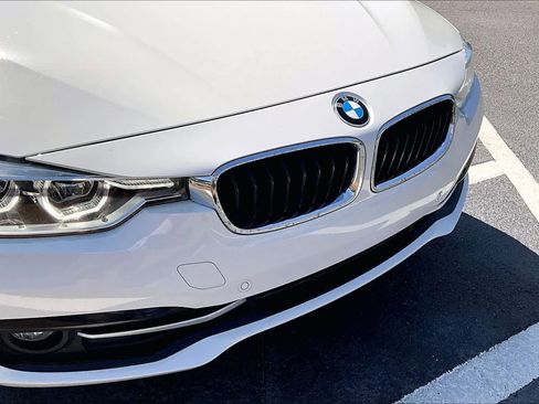 Used 2019 BMW 330i xDrive Wagon w/ Premium Package image 30