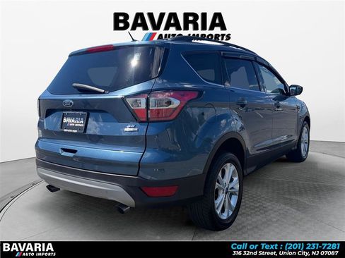 Used 2018 Ford Escape SE AWD/4WD image 5