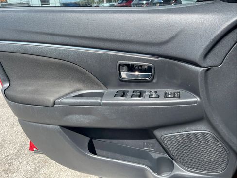 Used 2019 Mitsubishi Outlander Sport LE FWD image 19