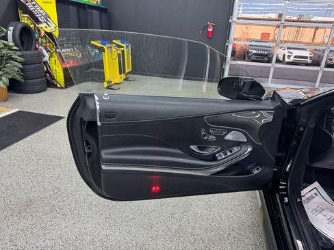 Used 2017 Mercedes-Benz S 63 AMG 4MATIC Cabriolet image 23