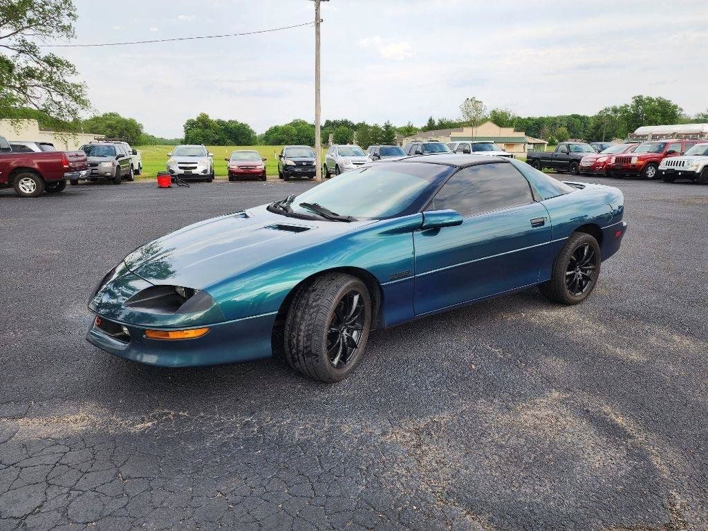 Used 1997 Chevrolet Camaro Z28 w/ Preferred Equipment Group 2 RWD image 9