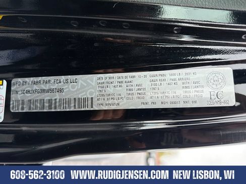 Used 2021 Jeep Wrangler Unlimited Rubicon w/ Dual Top Group AWD/4WD image 30