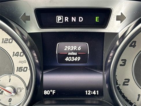 Used 2015 Mercedes-Benz SL 550 image 25