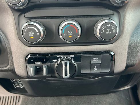 Used 2022 RAM 1500 Big Horn w/ Trailer Tow Group image 32