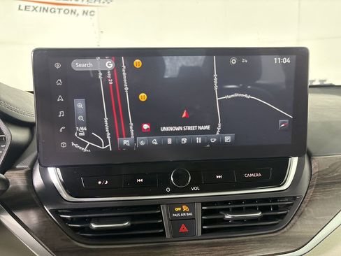 Used 2023 Nissan Altima 2.5 SL FWD image 22