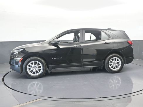 Used 2024 Chevrolet Equinox LS w/ Driver Confidence II Package image 2