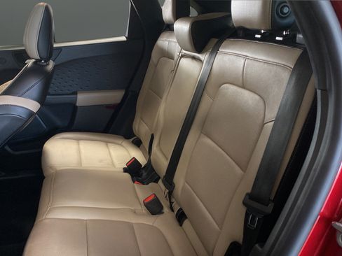 Used 2020 Ford Escape Titanium AWD/4WD image 22