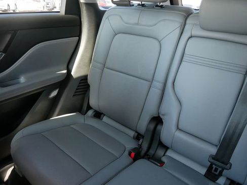 Used 2022 Lincoln Corsair AWD w/ Premium Package image 13