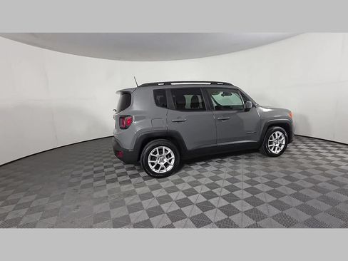 Used 2021 Jeep Renegade Latitude FWD image 42