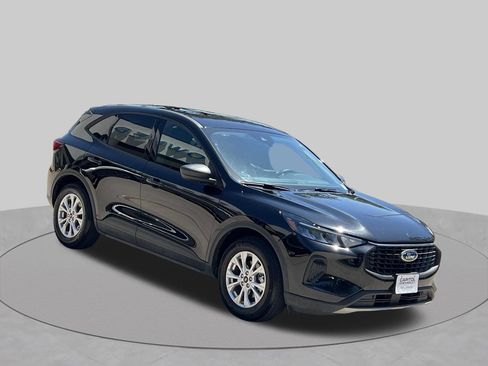 Used 2025 Ford Escape Active FWD image 6
