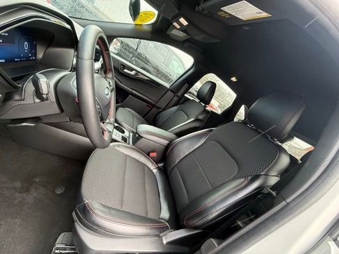 Used 2024 Ford Escape ST-Line Select w/ Tech Pack #2 image 13