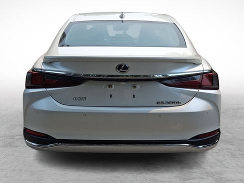 Used 2020 Lexus ES 300h w/ Premium Package FWD image 5