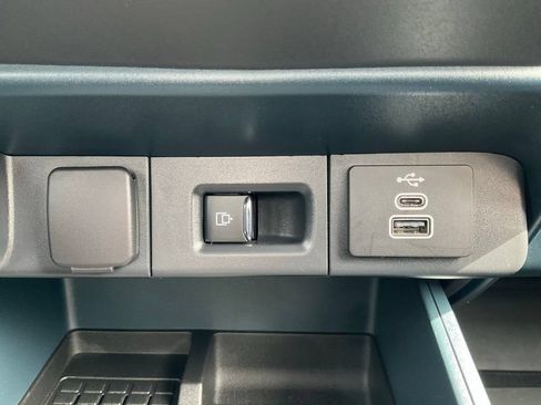 Used 2025 Ford Maverick Lobo AWD/4WD image 39