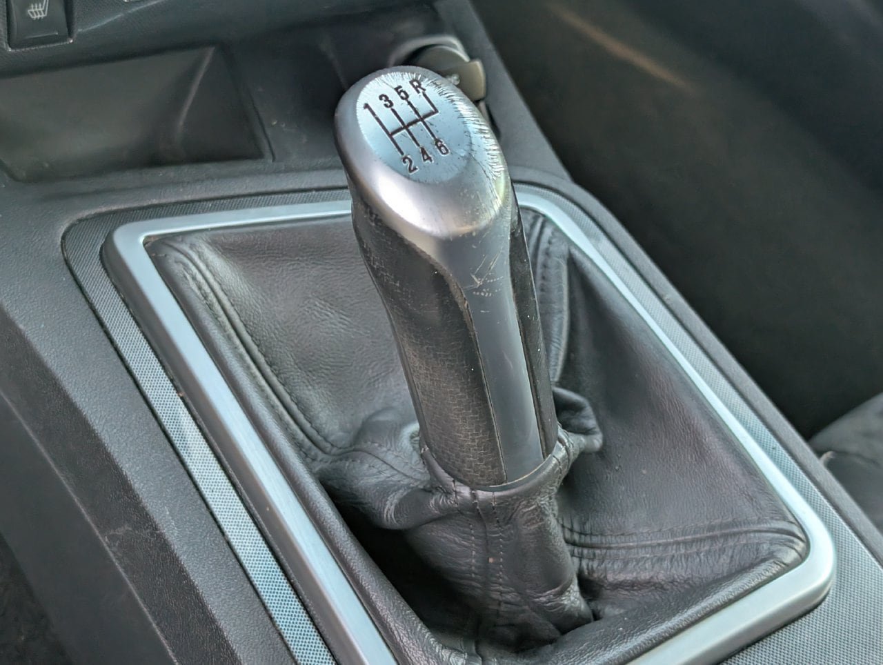 Used 2009 Dodge Challenger SRT8 w/ SRT Option Group II RWD image 21