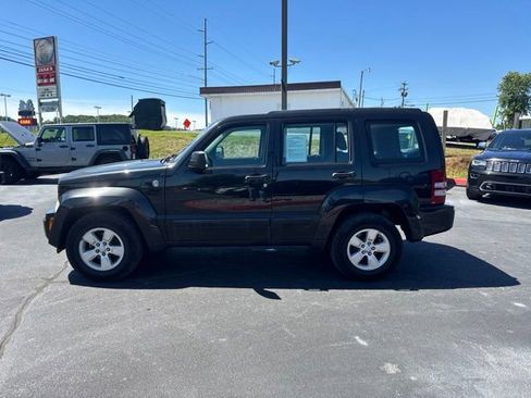 Used 2012 Jeep Liberty Sport w/ Driver Convenience Group AWD/4WD image 5