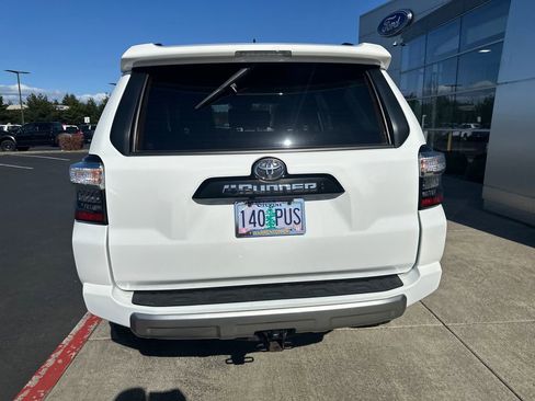 Used 2024 Toyota 4Runner TRD Off-Road Premium w/ Off Road Premium Plus Package image 3