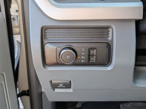 New 2026 Ford F550 4x4 Regular Cab Super Duty image 14