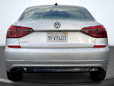 Used 2018 Volkswagen Passat 2.0T S image 4