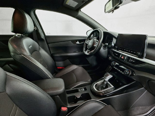 Used 2023 Kia Forte GT-Line w/ GT-Line Technology Package FWD image 26