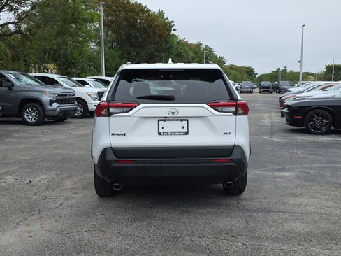 Used 2024 Toyota RAV4 XLE image 6