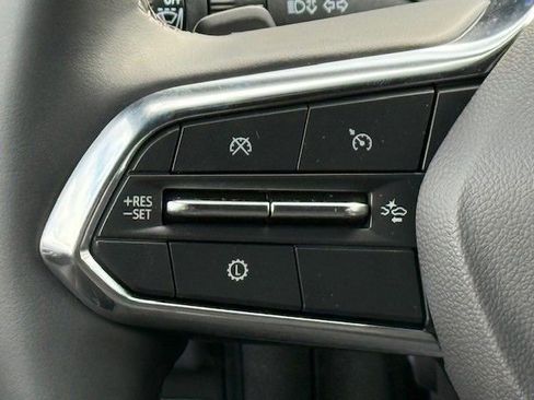 New 2025 Chevrolet Suburban Premier image 27