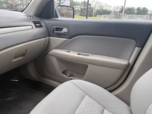 Used 2012 Ford Fusion S image 9