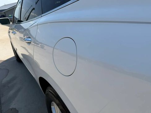 Used 2019 Buick Enclave Essence FWD image 71